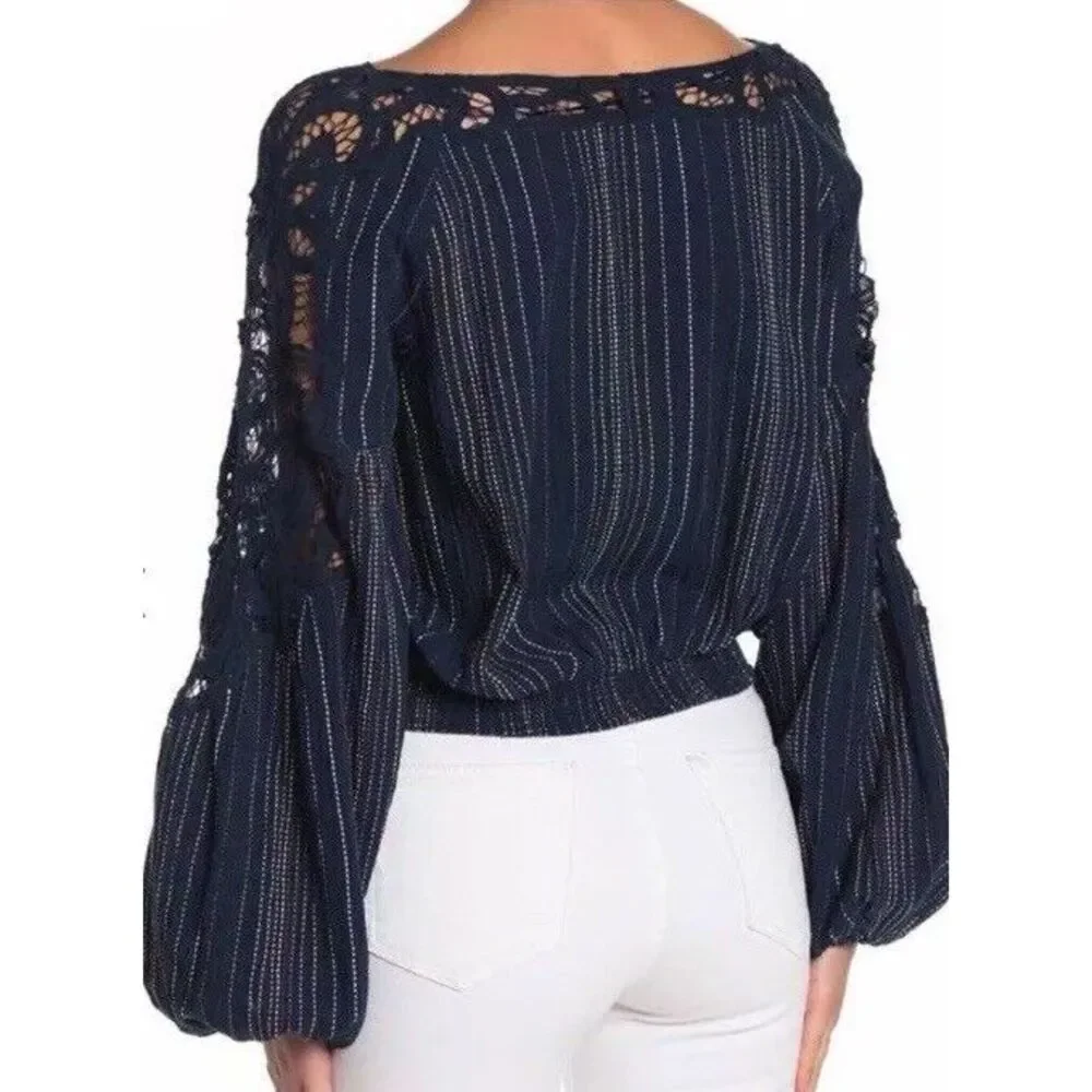 FREE PEOPLE Floating Memories Blouse Lace Panel Balloon Sleeves Size L Navy Blue